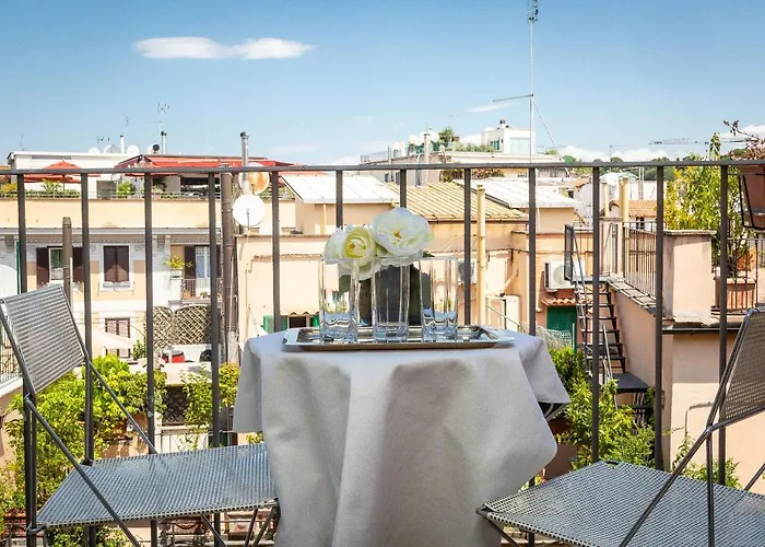 Lovely New Attic, Piazza Del Popolo! *